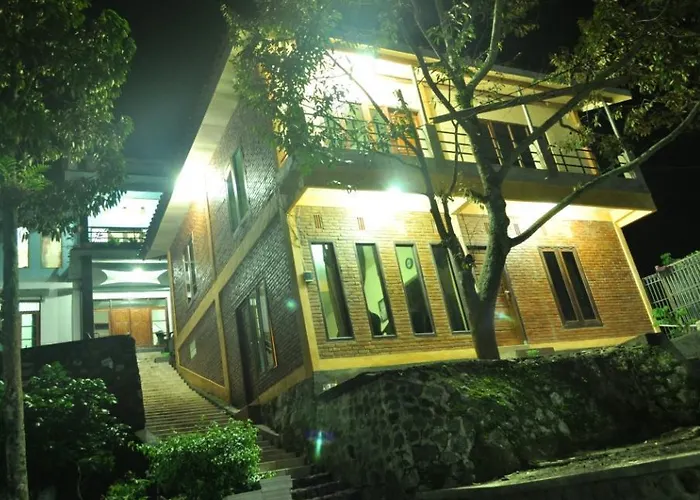 Villa Pacet Damar Sewu Trawas