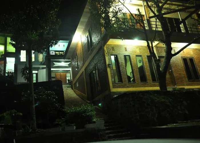 Villa Pacet Damar Sewu Trawas